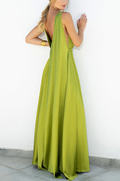 Retro V-Neck Backless Pleated Sling Maxi Dress GOMINGLO