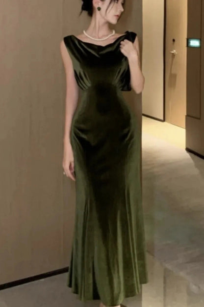 Elegant Sleeveless Velvet V-Neck Maxi Dress