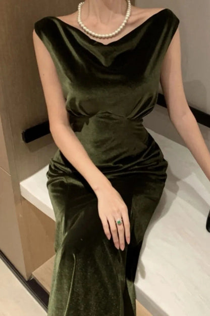 Elegant Sleeveless Velvet V-Neck Maxi Dress