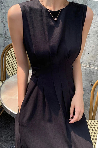 Elegant Sleeveless Midi Dress