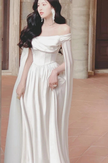 Elegant Off-Shoulder Maxi Dress