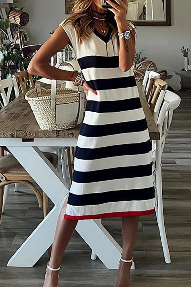 Printed Sleeveless V-Neck Midi Dress