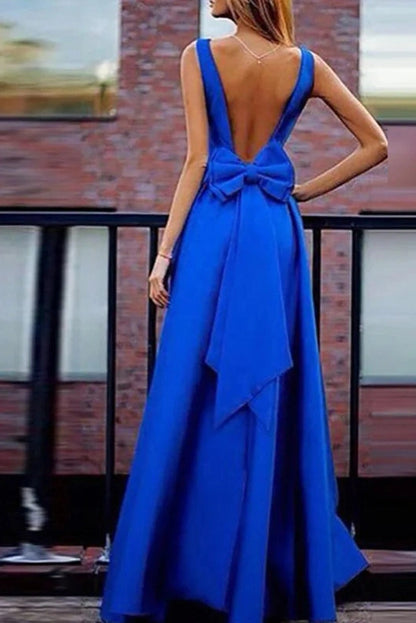 Elegant V-Neck Sleeveless Maxi Dress