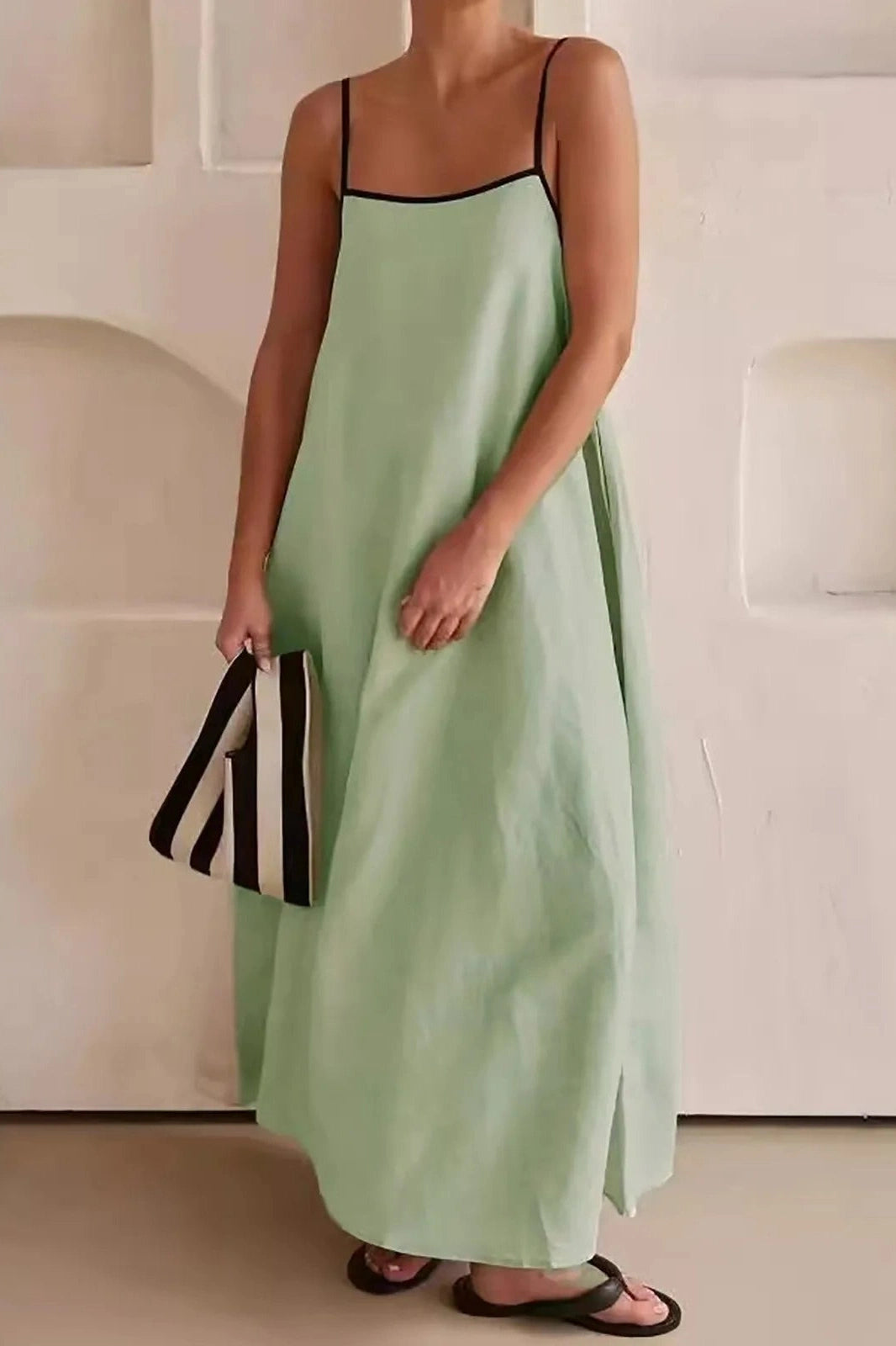 Chic Spaghetti Strap Maxi Dress