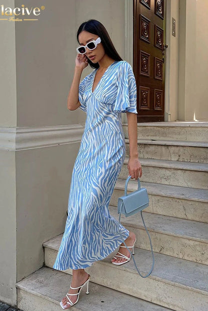 Elegant Printed V-Neck Maxi Dress