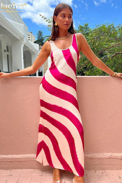 U-Neck Sleeveless Maxi Dress