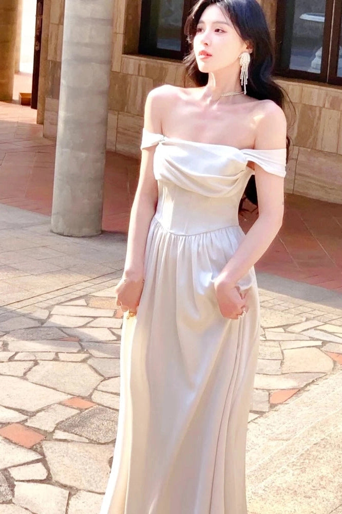 Elegant Off-Shoulder Maxi Dress