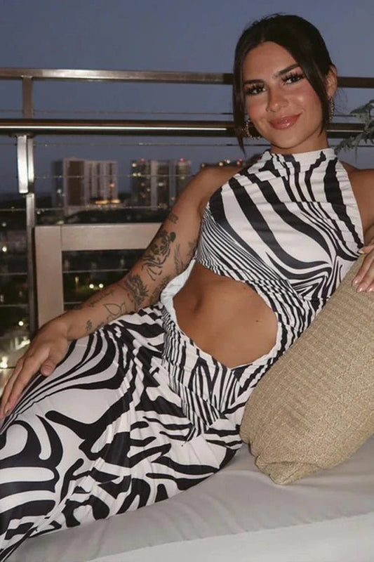 Elegant Sleeveless Zebra Stripes Maxi Dress