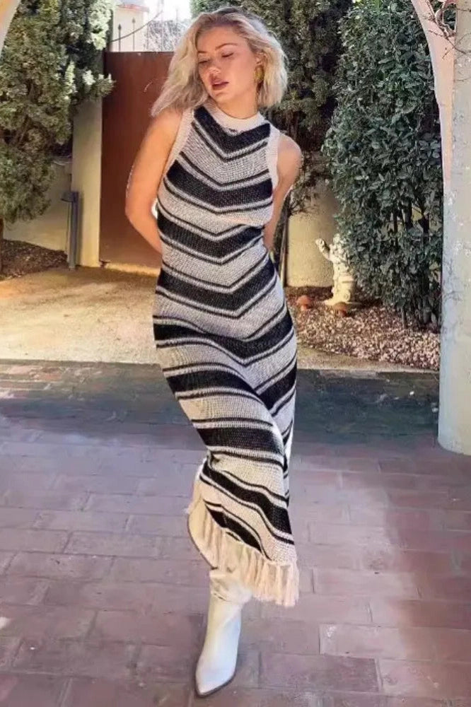 Elegant Striped Sleeveless Maxi Dress