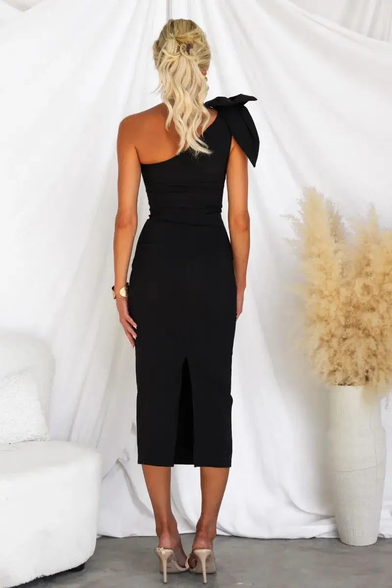 Elegant One-Shoulder Bodycon Midi Dress