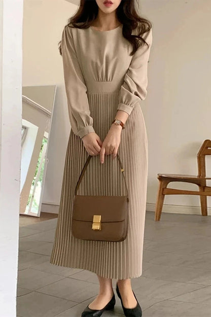 Elegant Long Sleeve Pleated Midi Dress