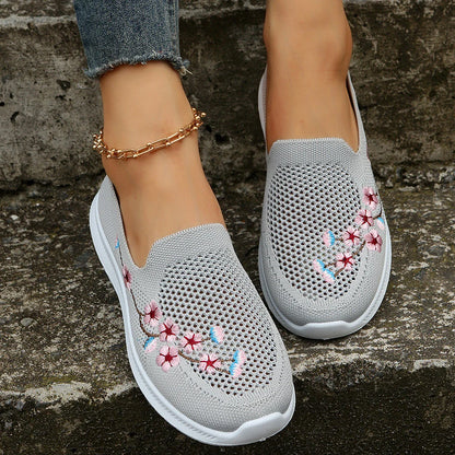 Gominglo -  Knitted Embroidered Flats