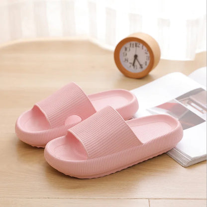 Gominglo - Fashionable Thick Platform Cloud Slippers